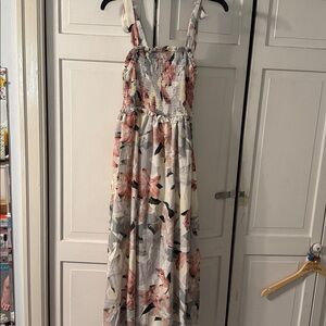 NWOT Floral Maxi Dress